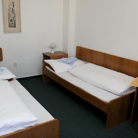 Ensana Jalta Hotel Piest'any Phòng bức ảnh