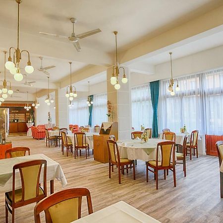 Ensana Jalta Hotel Piest'any Ngoại thất bức ảnh